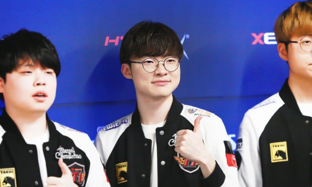 英雄联盟S12小组赛赛程已经更新，各位召唤师请查收！